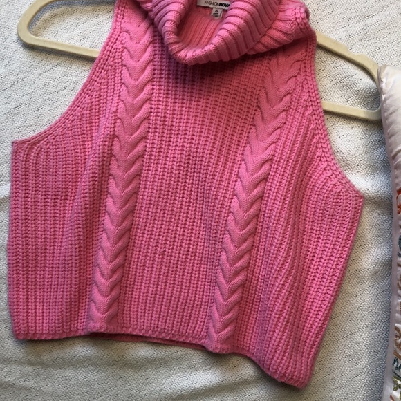 Fashion nova pink turtle neck crop sweater - Picture 7 of 8